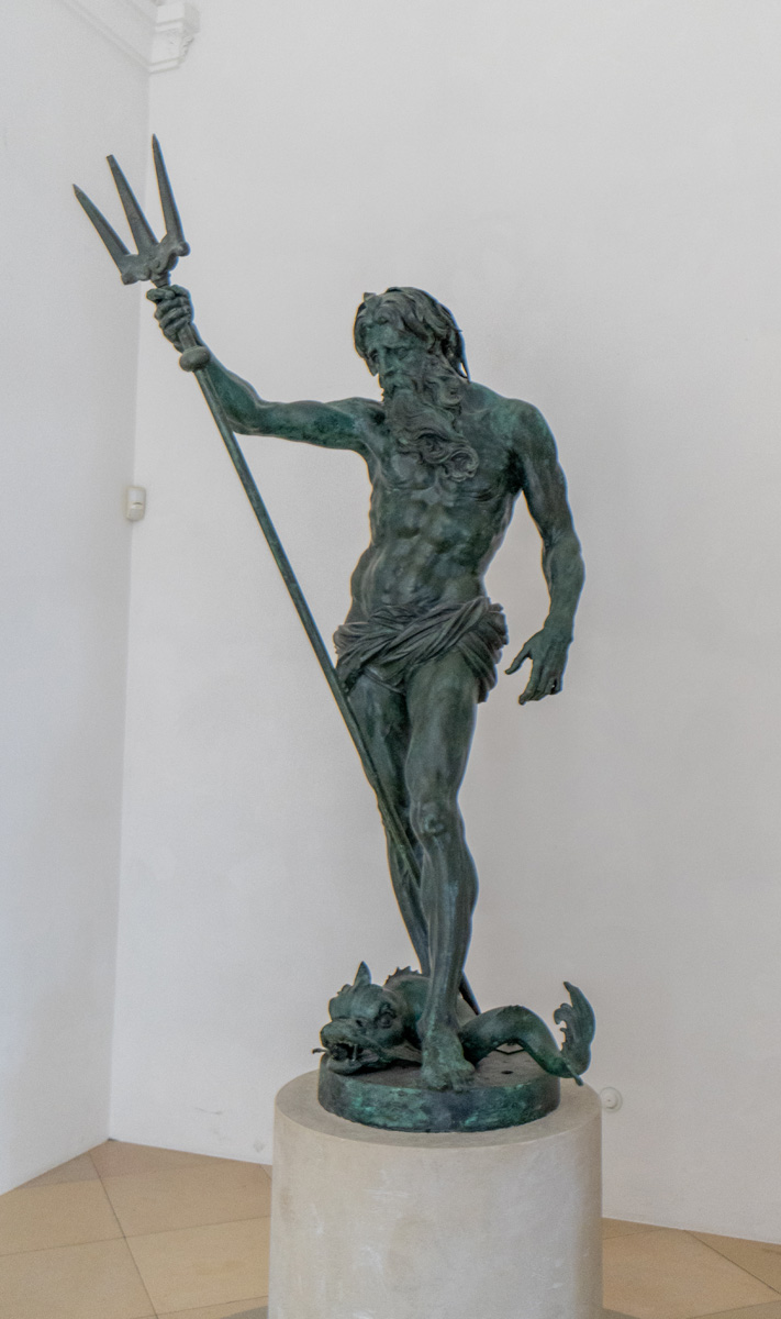 Munich Residenz: Palace of the Dukes and Kings of Bavaria, Neptune Statue (original,  17th c)