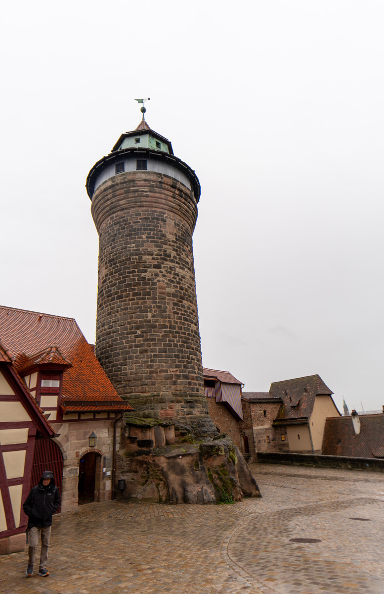 Nuremberg  Kaiserburg (Imperial Castle), Sinwell Tower