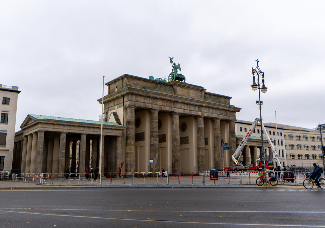 Around Berlin, Brandenburg Gate (from West)