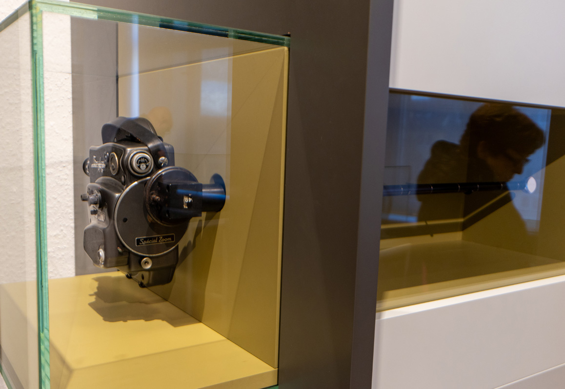 Berlin: Stasi HQ Museum, Camera for filming through wall Using only a 1 mm hole on the far side
