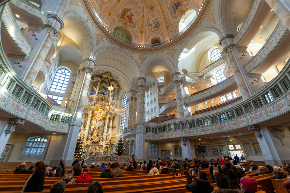 Around Dresden, Frauenkirche interior