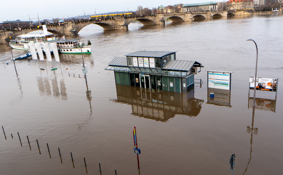 Around Dresden, The mighty Elbe is overflowing