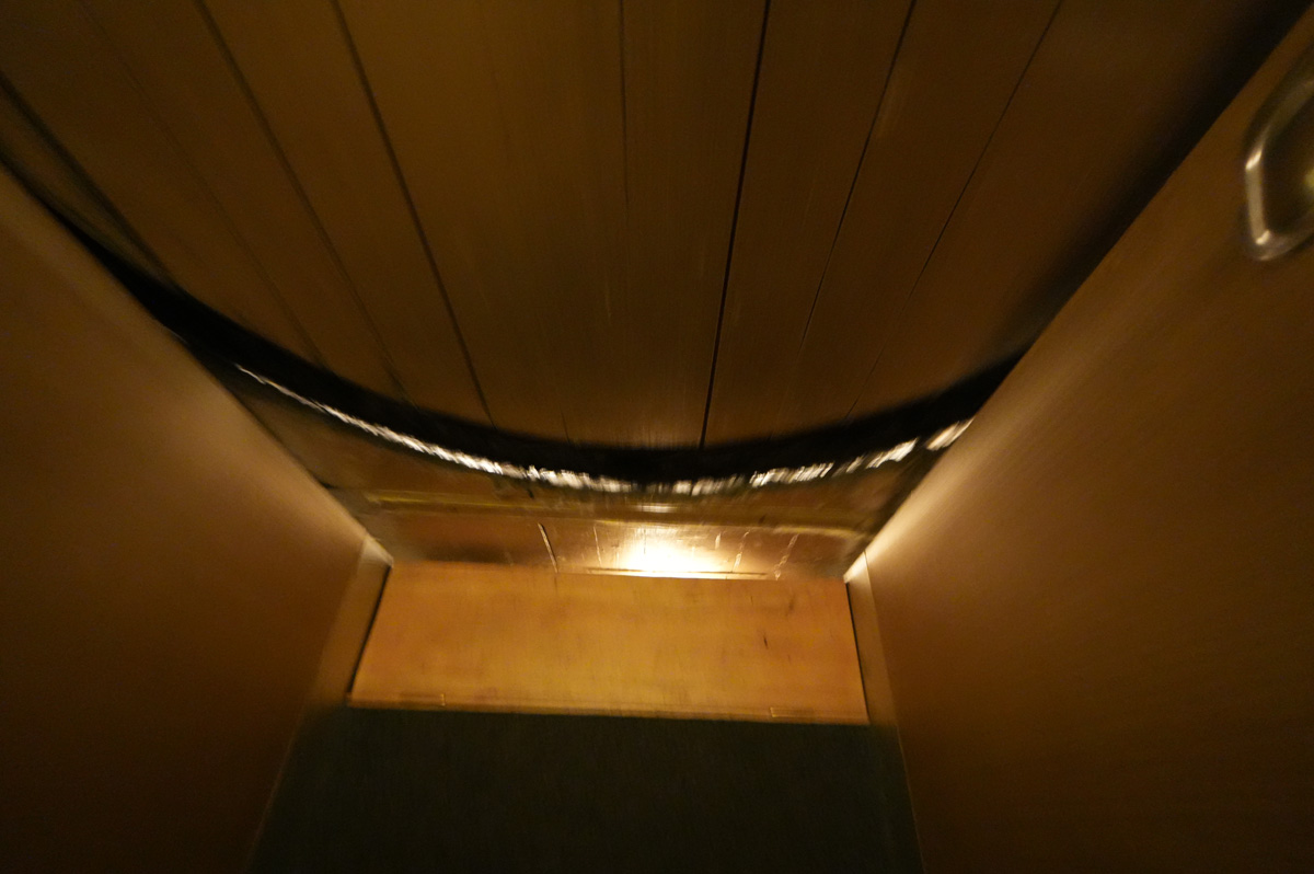 Paternoster Elevator, Going under the bottom