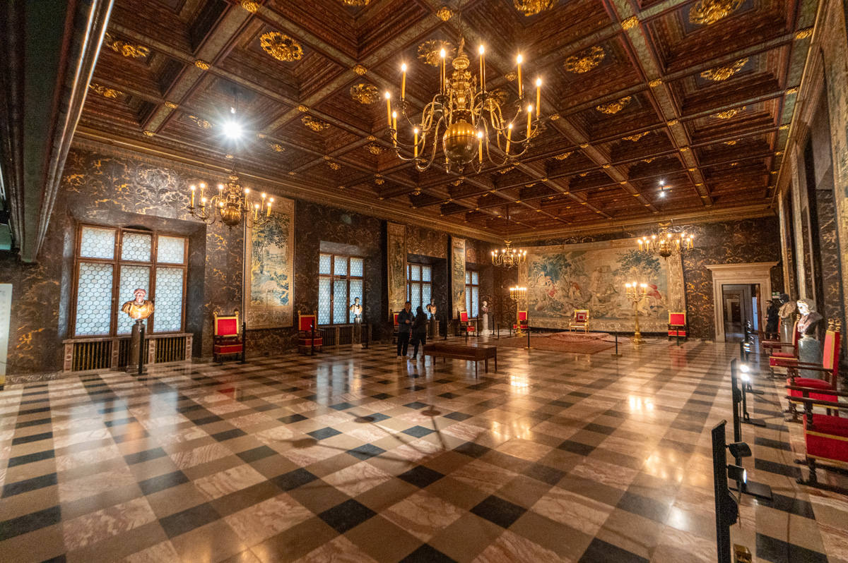 Krakow: Wawel Castle, The very grand Senators