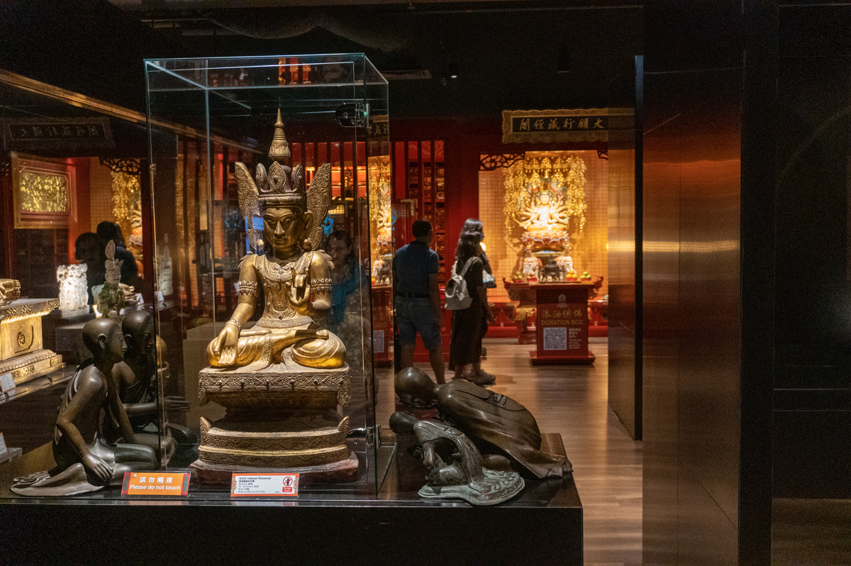 Singapore, Temple of the Tooth Museum