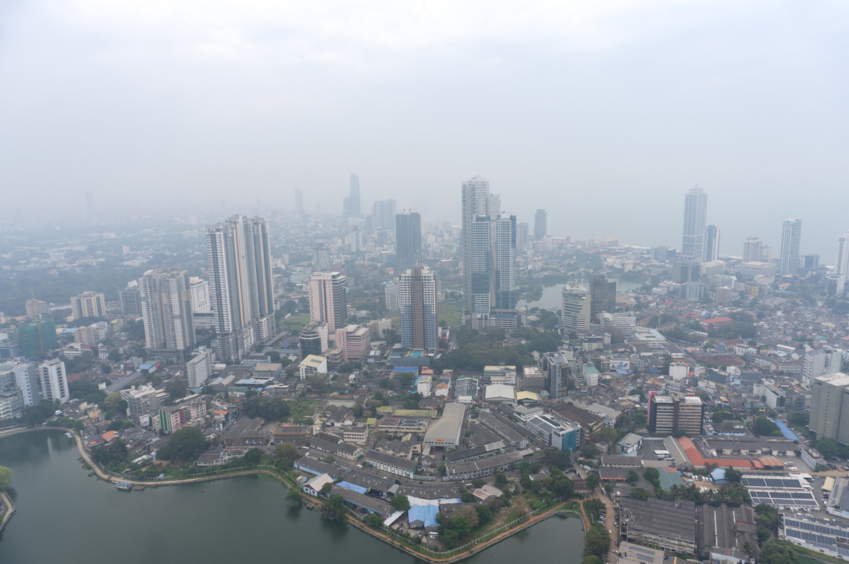 Colombo: Fort and Pettah, Hazy view of Colombo from Lotus Tower