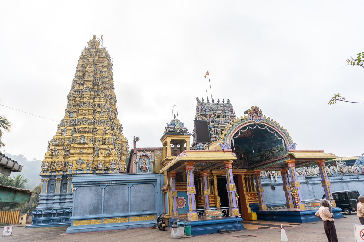 En route to Polonnaruwa, Sri Muththumari Amman Kovil at Matale