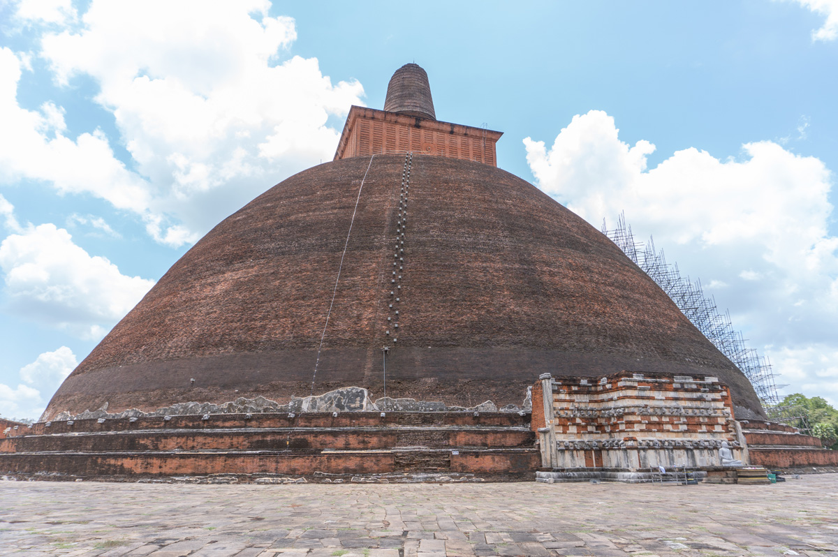 Anuradhapura, Giant Jetavanarama Stupa