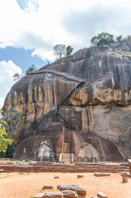Lion's Paws stairway, Sigiriya, 2023 Sri Lanka++