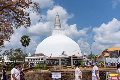 Ruvanvelisaya Stupa, Anuradhapura, 2023 Sri Lanka++