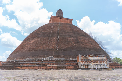 Giant Jetavanarama Stupa, Anuradhapura, 2023 Sri Lanka++