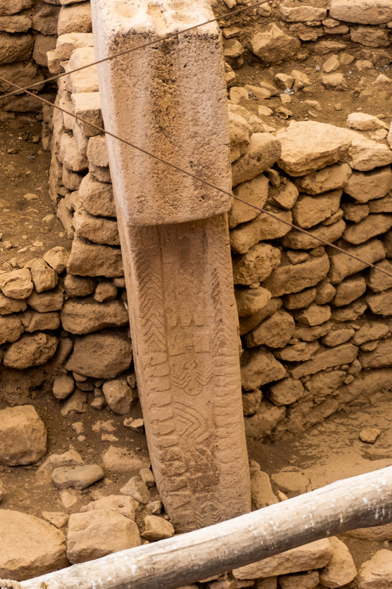 Göbeklitepe, Enclosure F: Carved spider ++