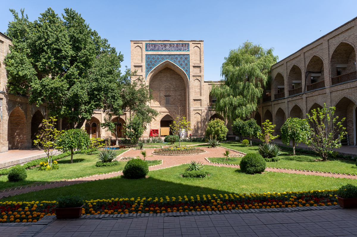 Mosques and Madressas, Ko’kaldash Madrassi courtyard