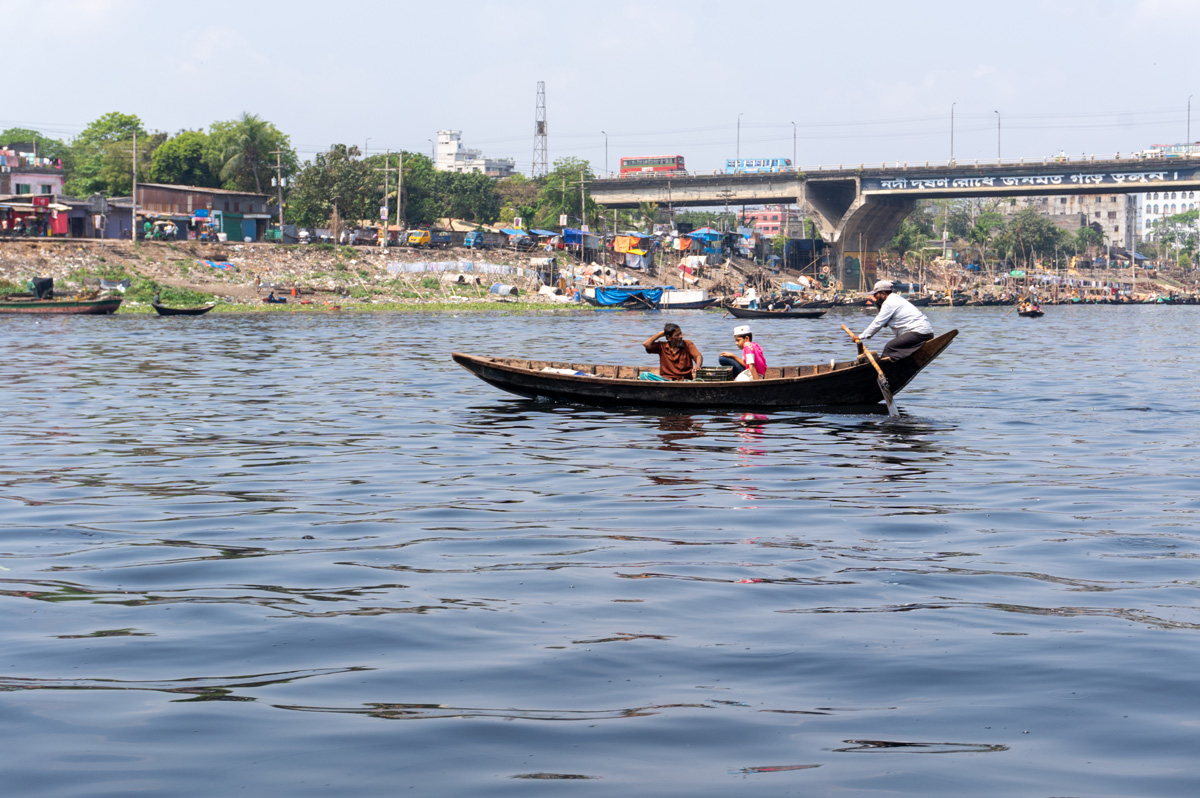 Dhaka, Across the Buriganga river