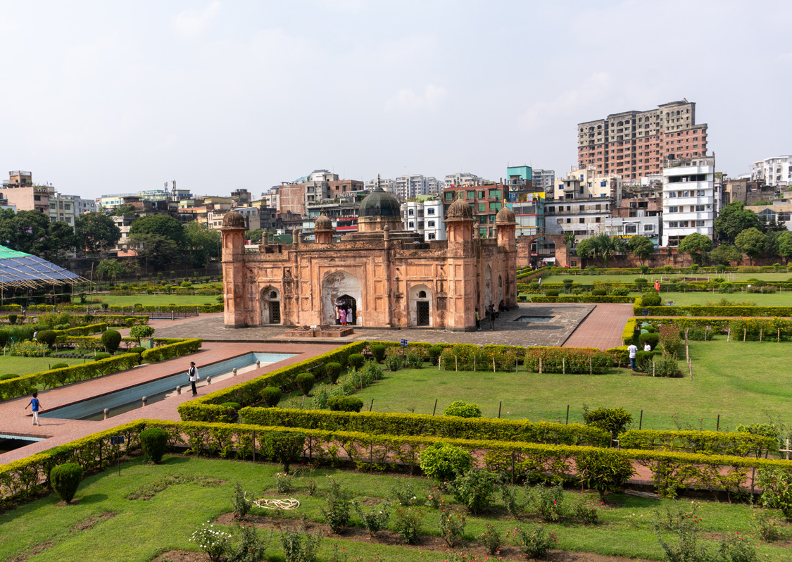 Dhaka, Mausoleum of Bibi Pari