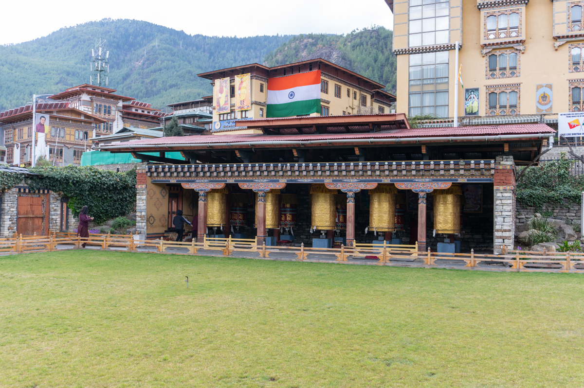 Thimphu, National Memorial Chorten: Prayer Wheels