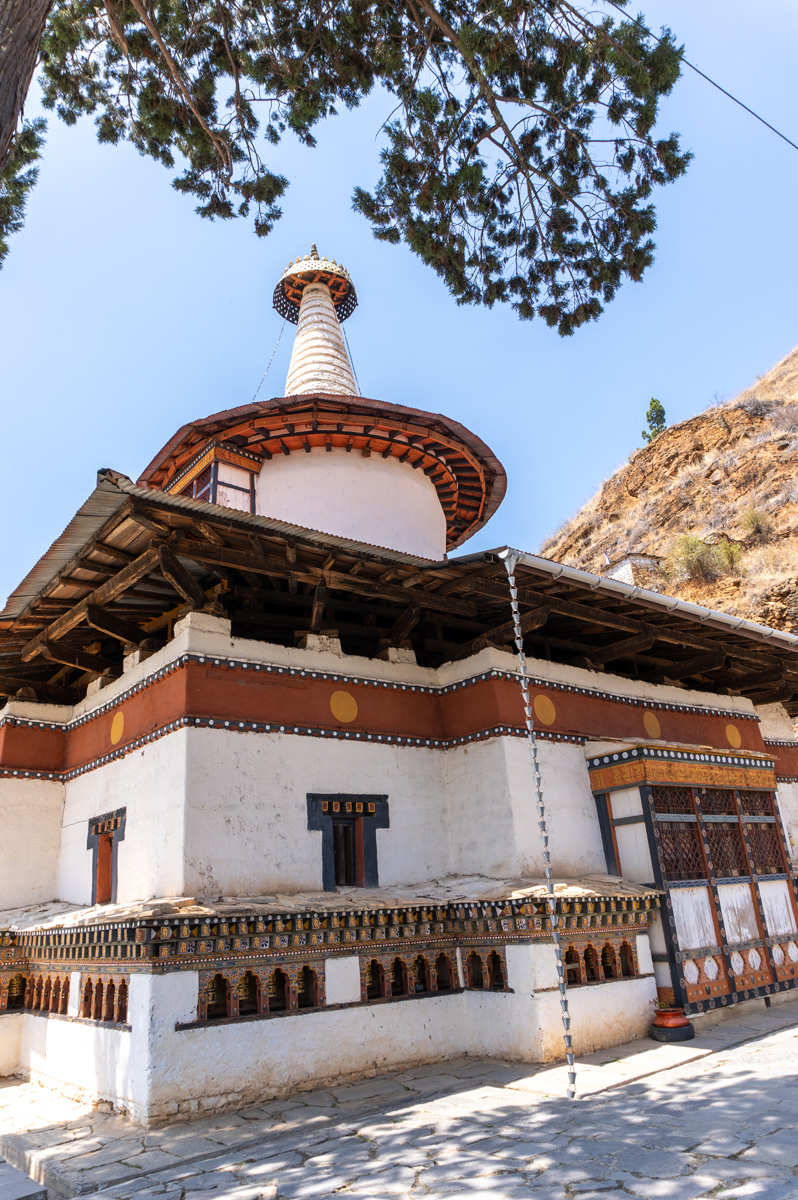 Around Paro, Dungtse Lhakhang