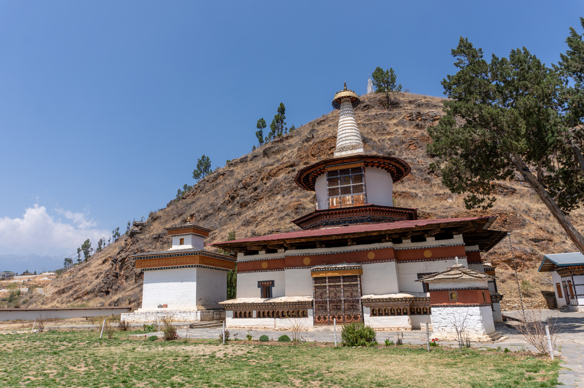 Around Paro, Dungtse Lhakhang