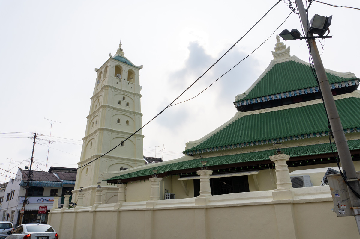 Malaysia - Malacca, Kampung Kling Mosque With a very SE Asian style