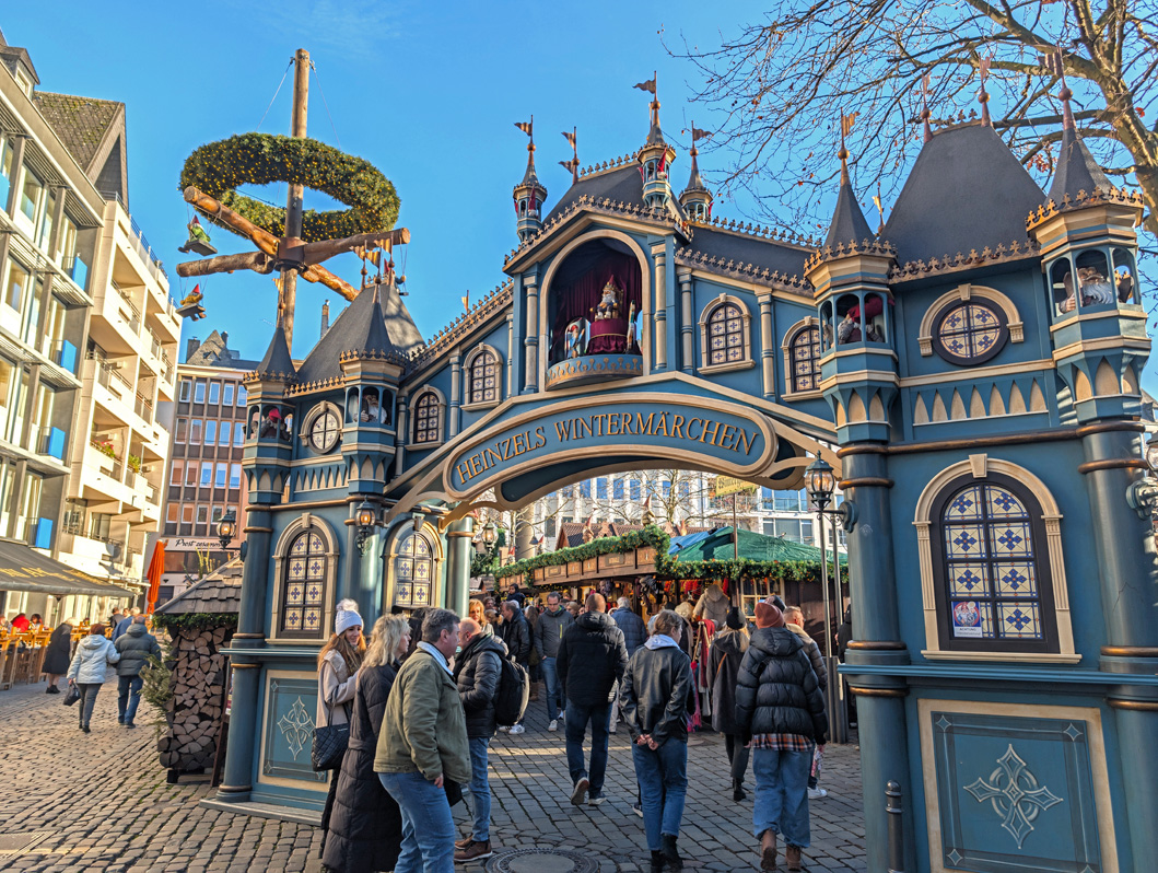 Around Cologne, Christmas Market