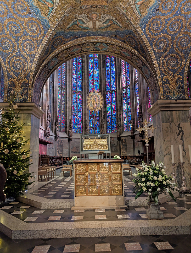 Aachen Cathedral, View into Choir