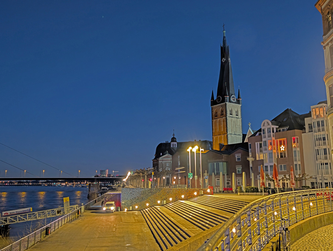 Düsseldorf, View to St. Lambertus