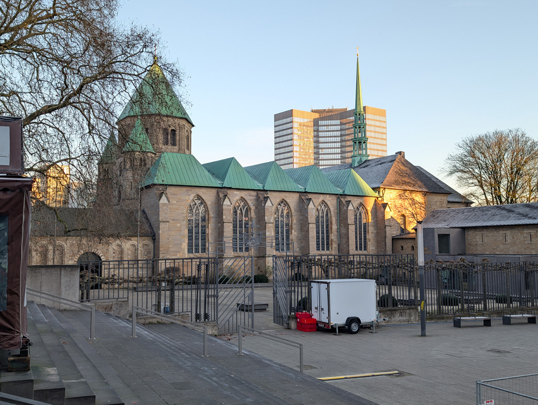 Essen, Essen Cathedral side view