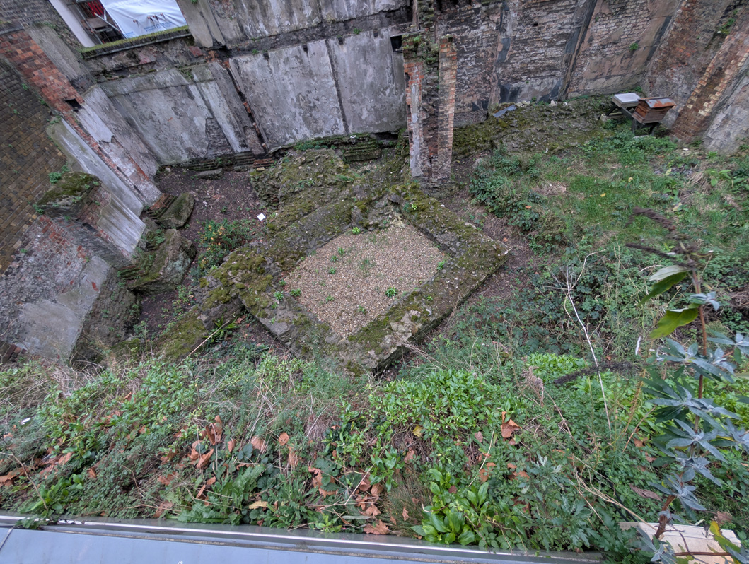London: Roman Londinium, Fragment of Roman Wall (Stone square at bottom) Noble Street Garden