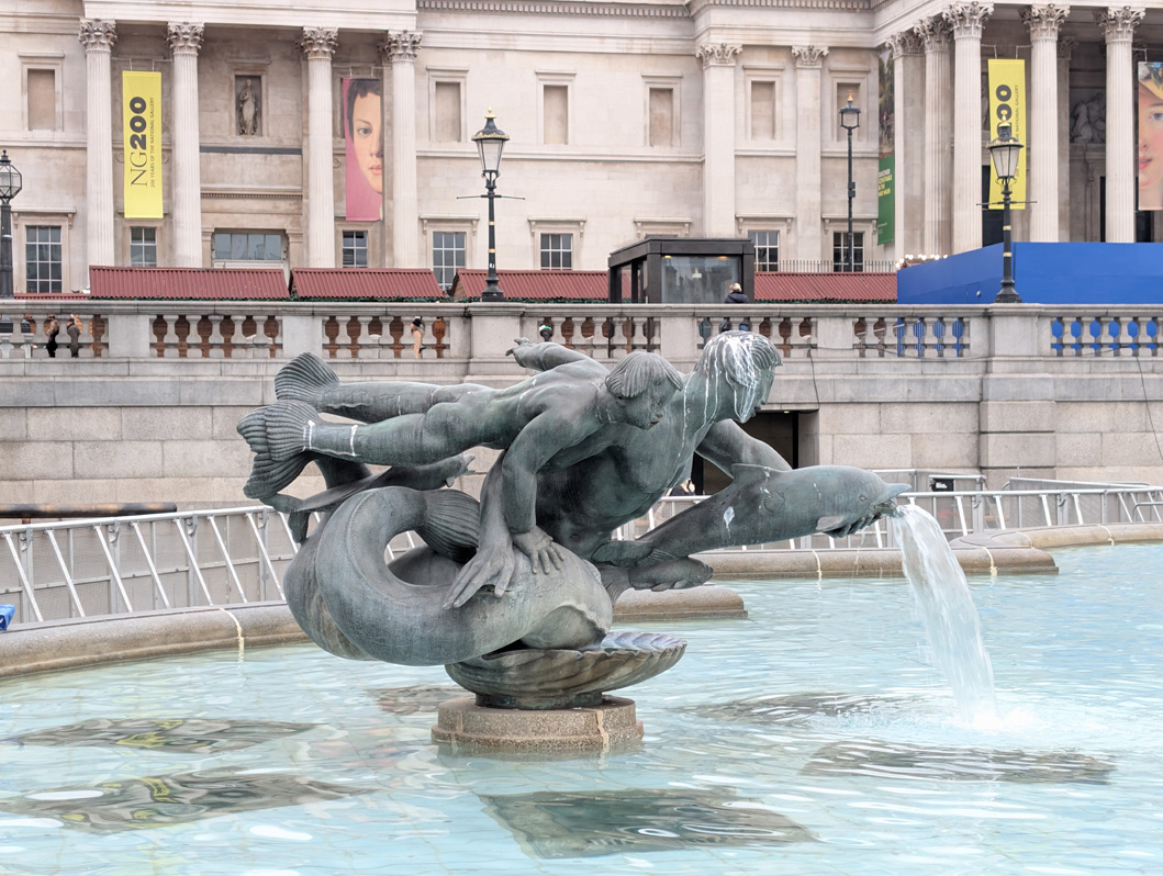 London, Trafalgar Square: 1930s Merman