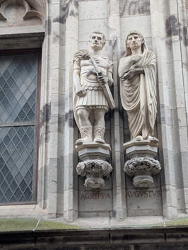 Rathaus detail: Agrippa & Augustus, Around Cologne, Cologne++, December 2024