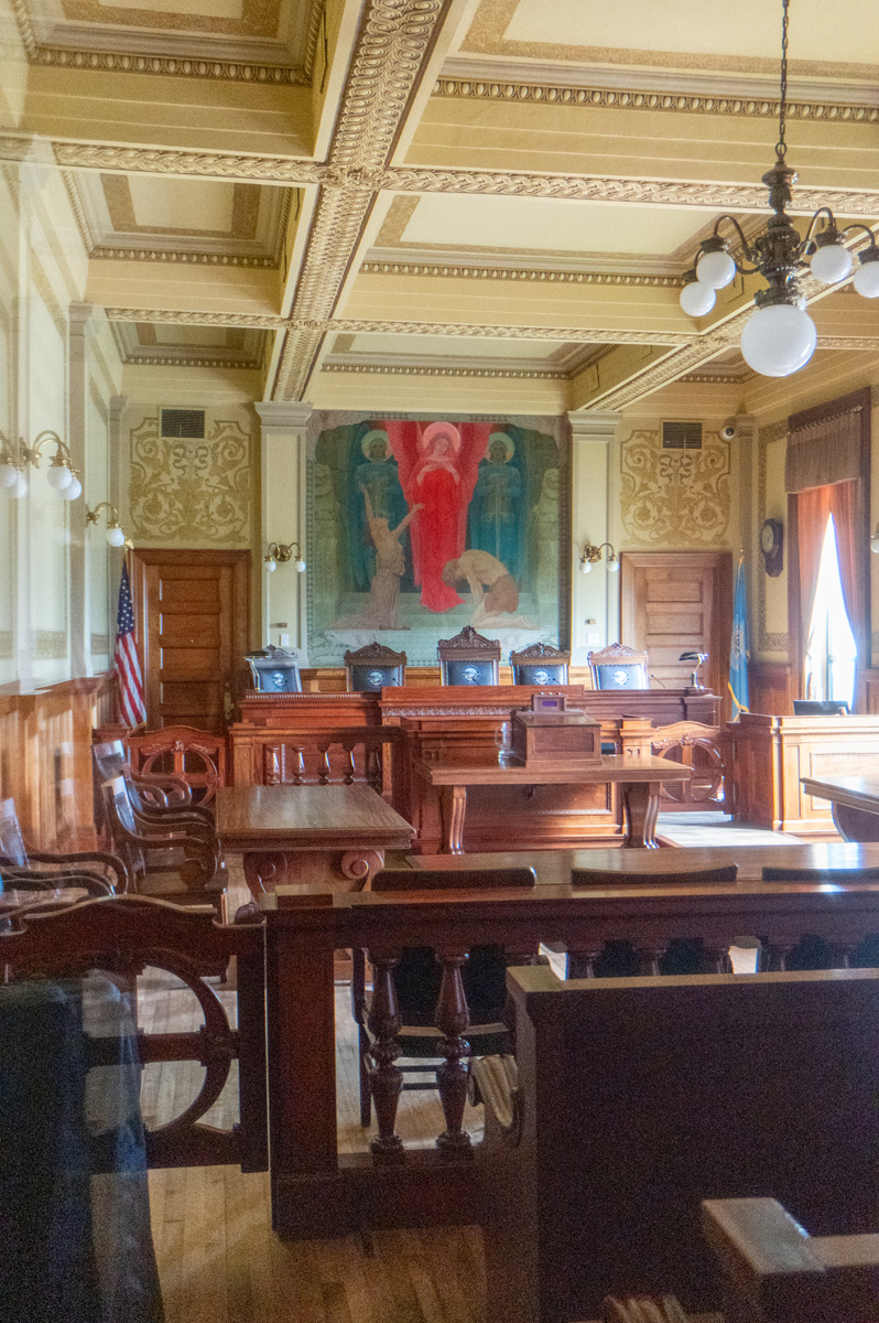 South Dakota State Capitol, Supreme Court chamber