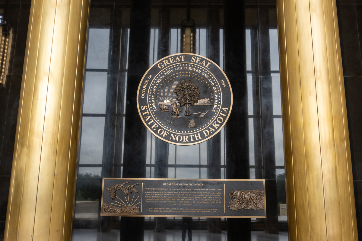 North Dakota State Capitol, Great Seal of South Dakota