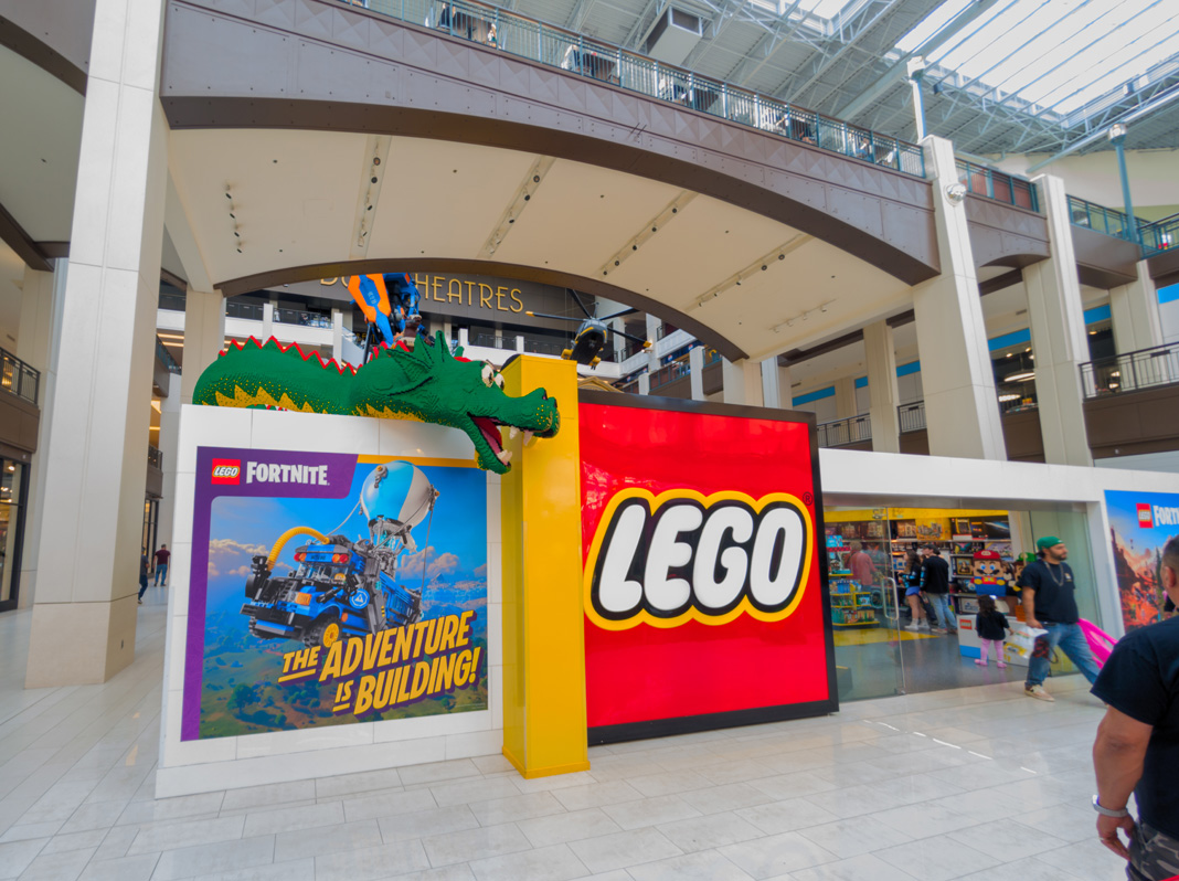 Around Minneapolis, Giant Lego Store