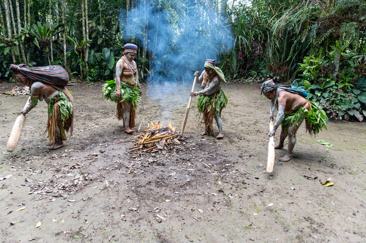 Rondon Ridge Day One: The Mudmen, "Invaders" prepare a camp