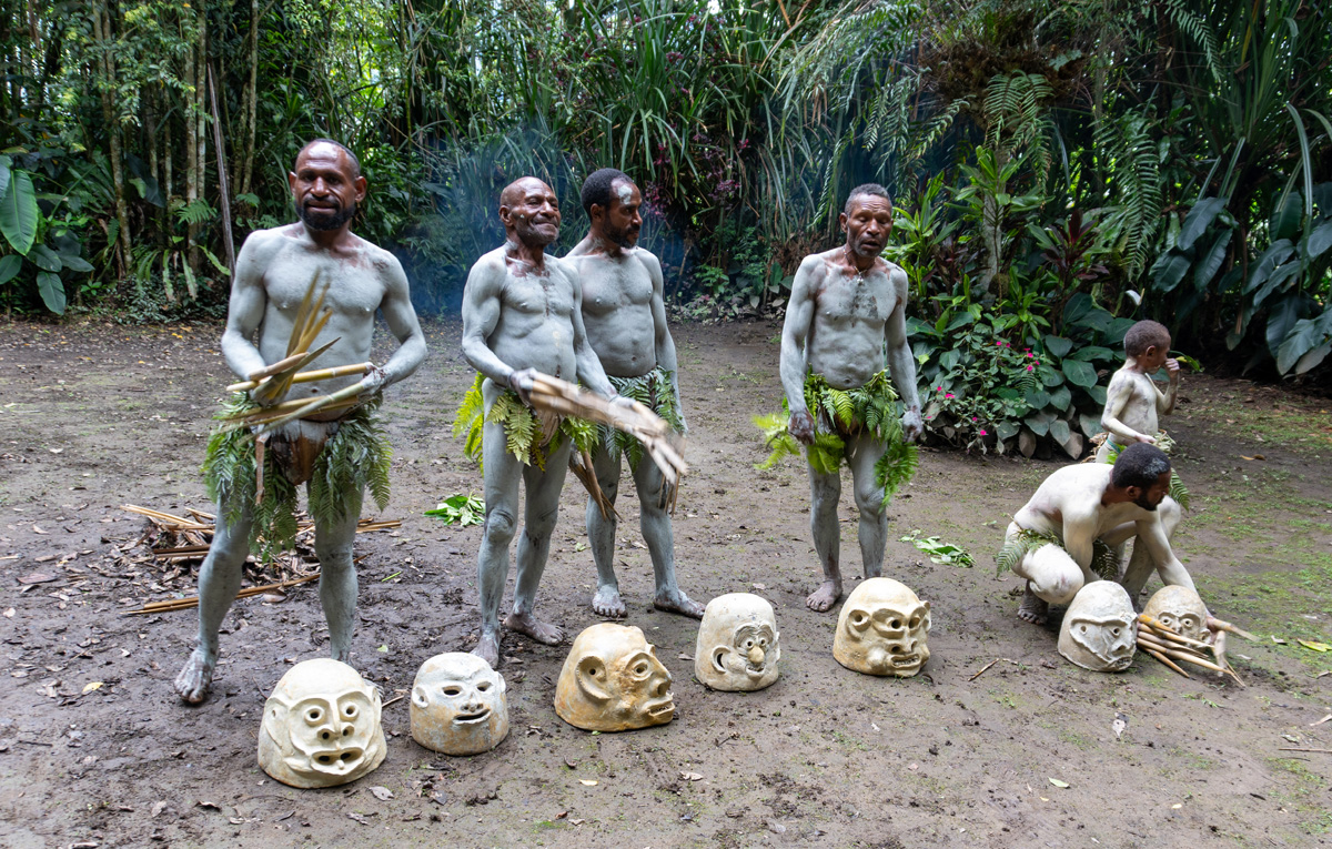 Rondon Ridge Day One: The Mudmen, The actors unmask