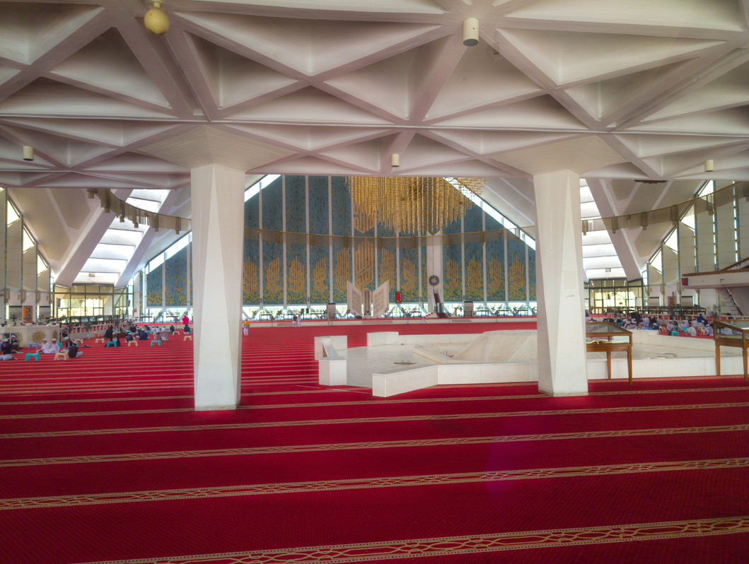 Islamabad, Glimpse into Faisal Mosque interior