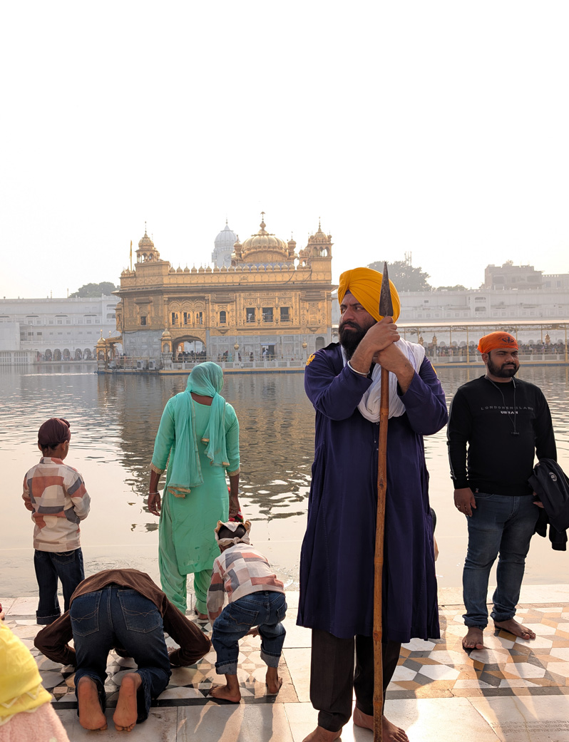 Amritsar, Temple Guard