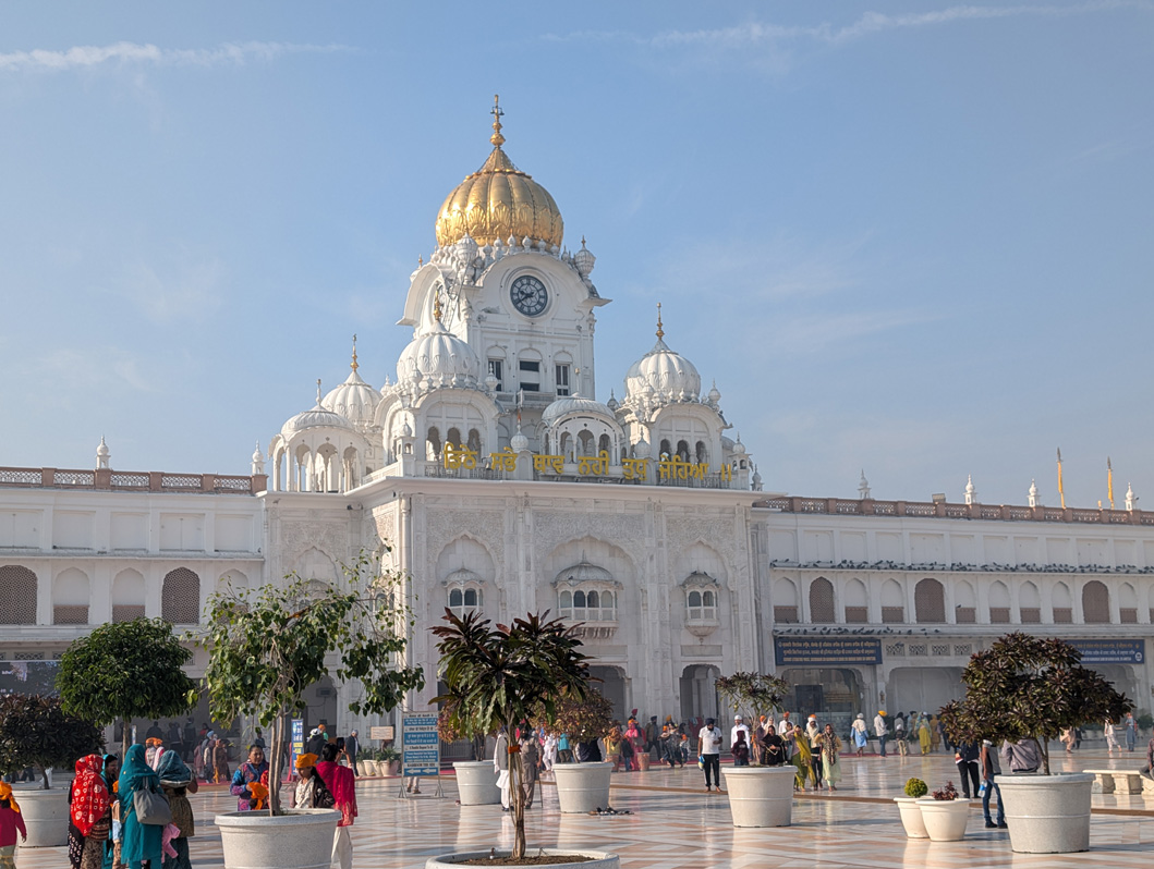 Amritsar, Golden Temple entrance