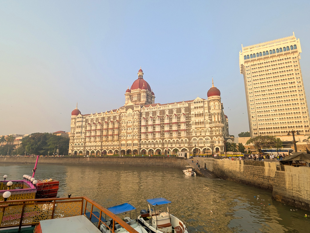 Mumbai, Taja Mahal Palace from waterfront