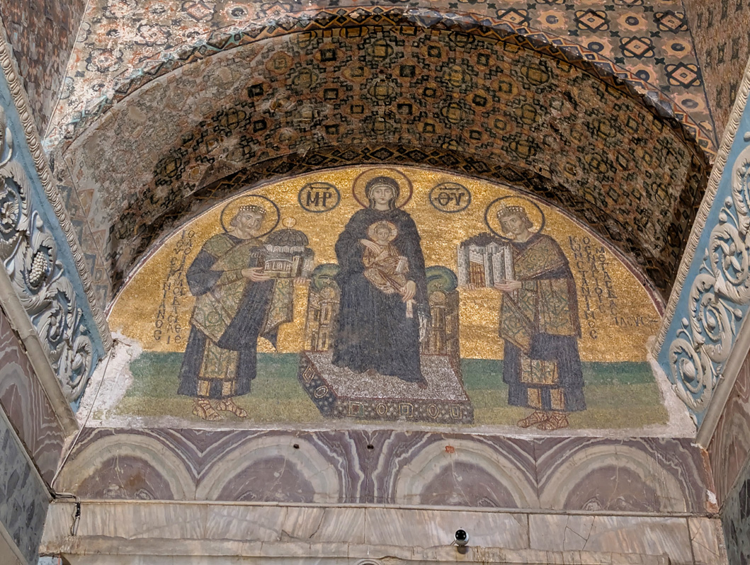 Hagia Sophia, Justinian + BVM + Constantine