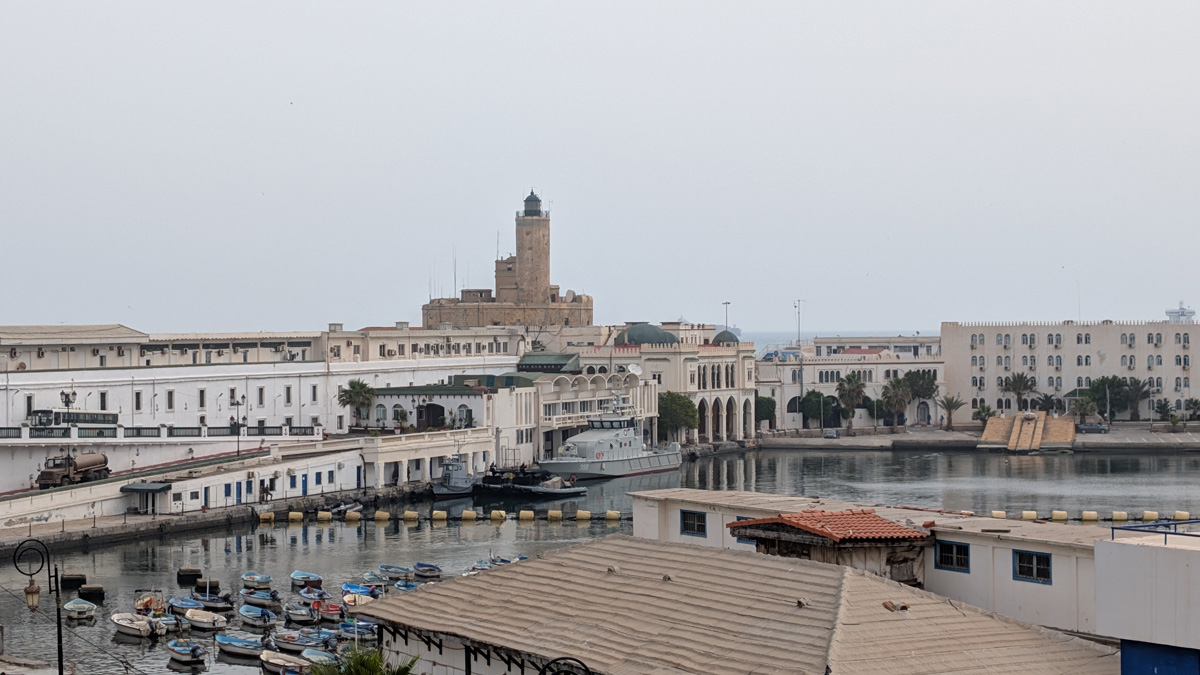 Around Algiers, Harbor view