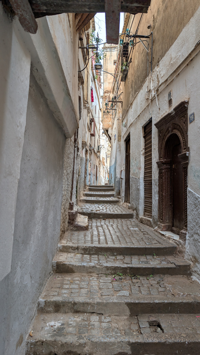 Algiers: Cashbah Tour, Old casbah street