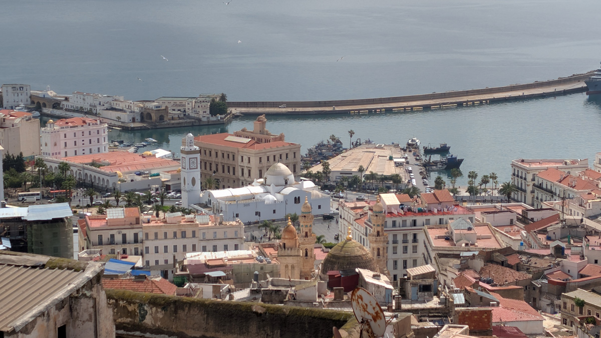 Algiers: Cashbah Tour, View to cruciform New Mosque