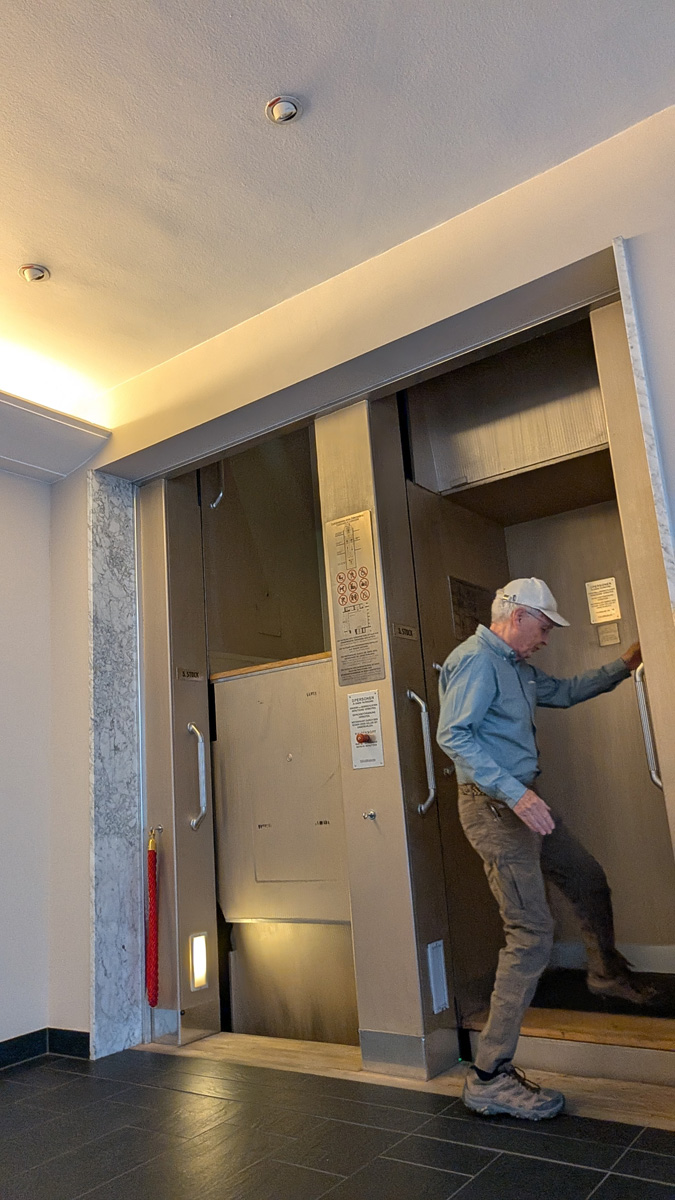 Frankfurt: Fleming’s Hotel Paternoster
