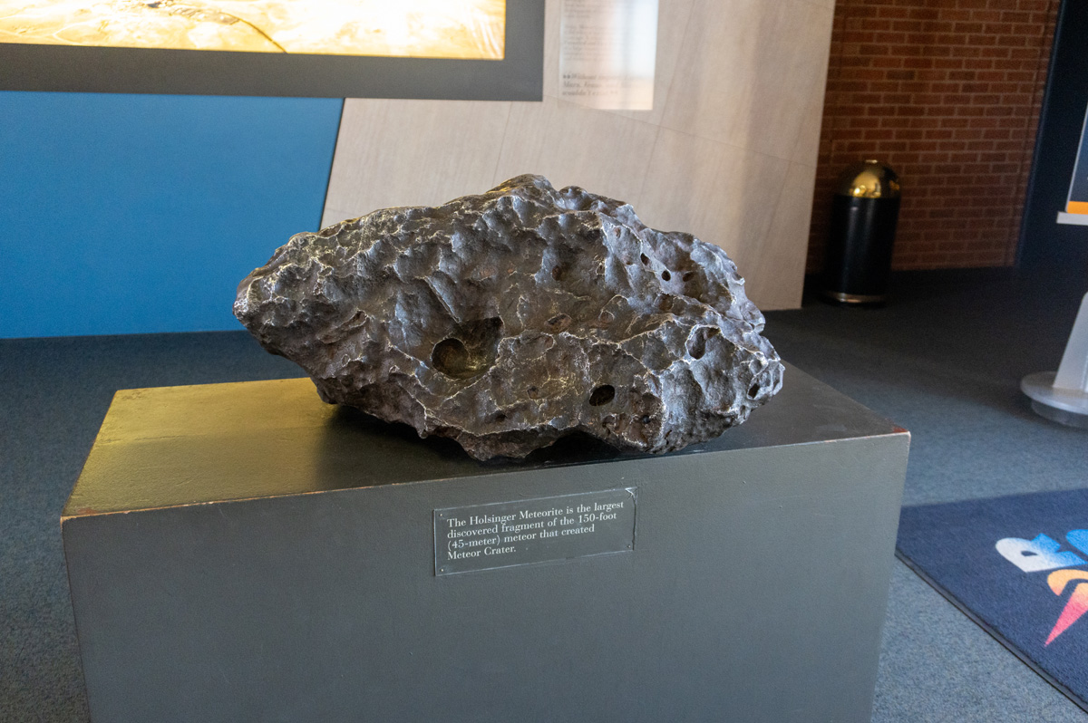 Meteor Crater, Holsinger Meteorite: Largest discovered chunk of the Meteorite