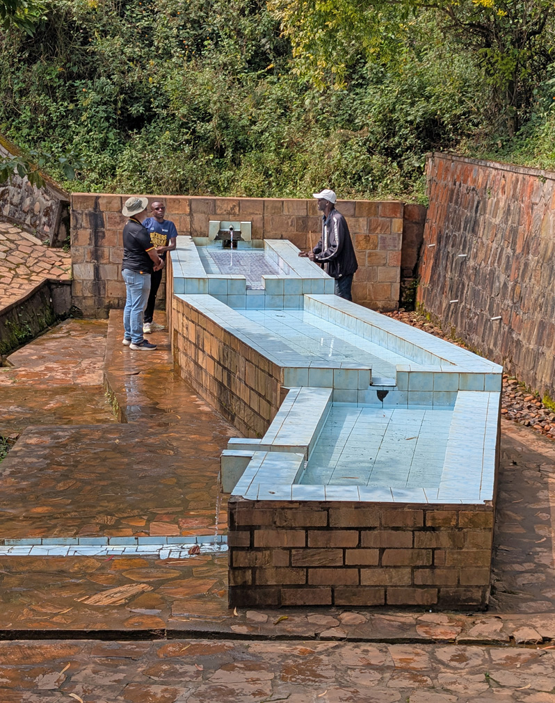 Burundi: Source du Nil, The source spring itself! Starting off on a 4000 miles journey North