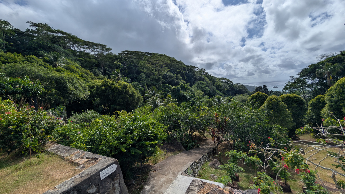 Seychelles: Island Tour, Island view