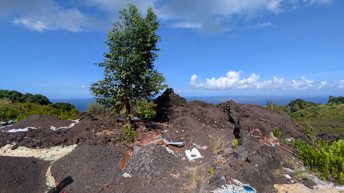 Comoros, Debris from 1977 lava flow