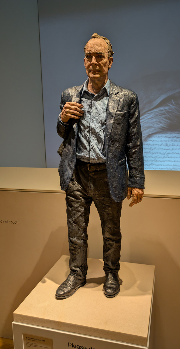 London: National Portrait Gallery, Sir Tim Berners-Lee Painted bronze, 2015