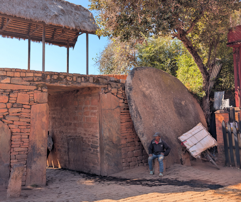 Rova of Ambohimanga, Stone disk, formerly used to block the gate
